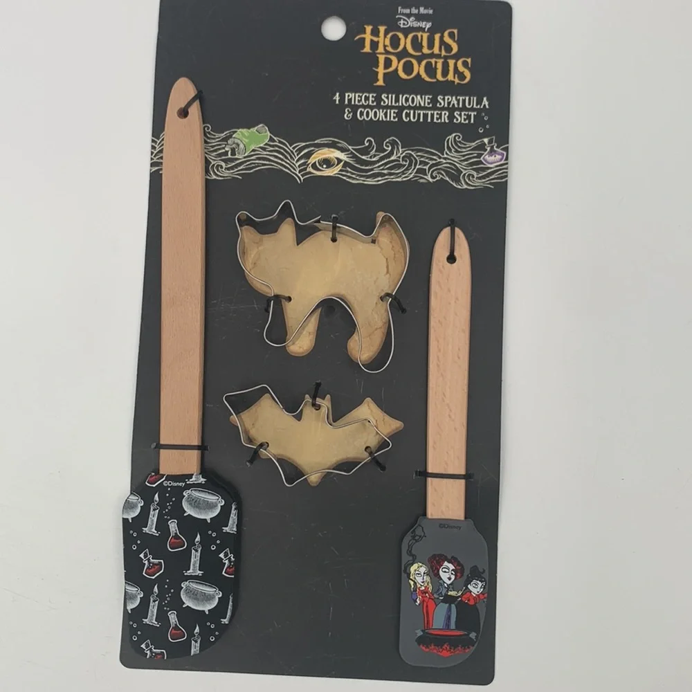 Hocus Pocus Disney kitchen Baking set 4 pack NWT - Picture 5 of 6